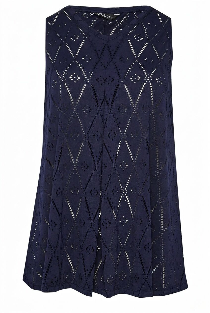 Plus Size V-Neck Lace Detailed Unlined Short Sleeve Blouse