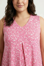 Plus Size Sleeveless V-Neck Patterned Stretchy Blouse
