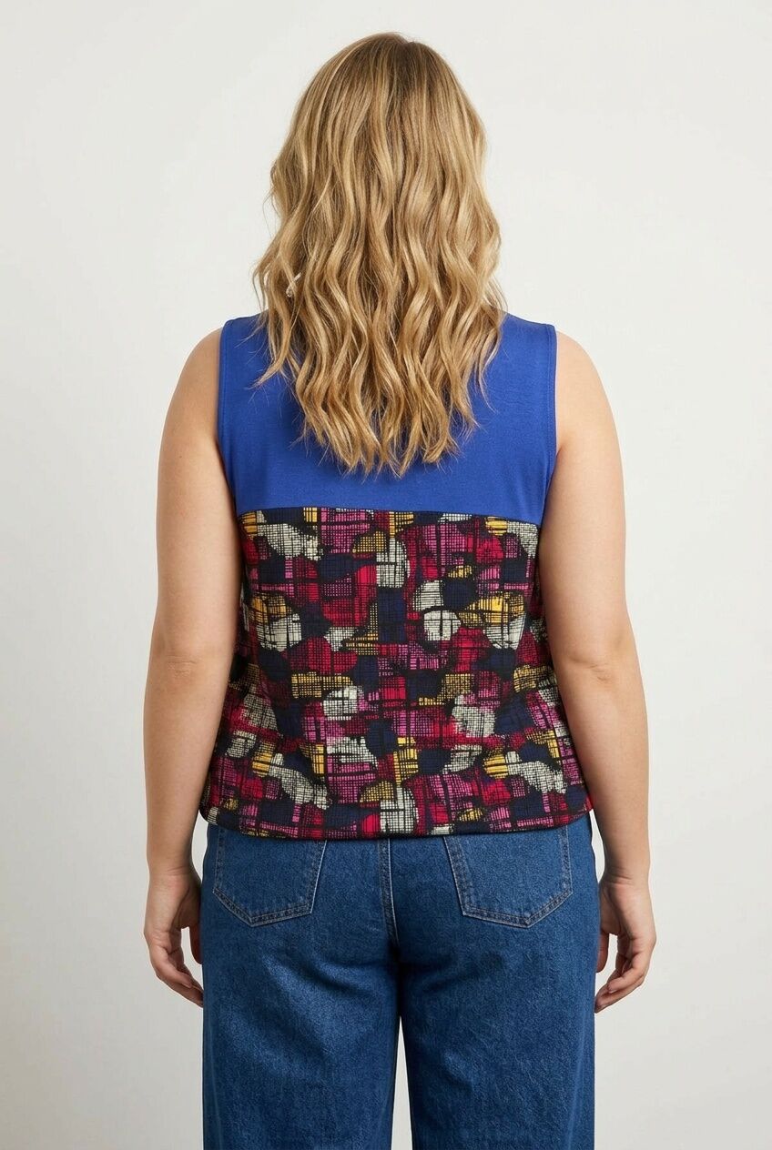 Plus Size Sleeveless V-Neck Patterned Lycra Blouse