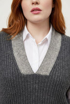 Plus Size V-Neck Short Sleeve Knit Sweater