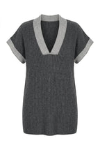 Plus Size V-Neck Short Sleeve Knit Sweater