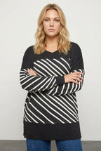 Plus Size Patterned Stretchy Fabric Long Sleeve Tunic Blouse