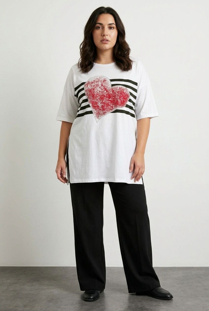 Plus Size Heart Print Side Slit Detail Short Sleeve Crew Neck T-shirt