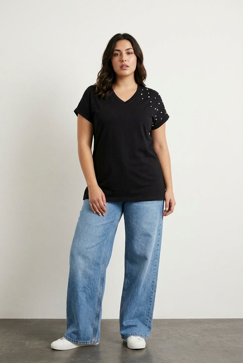 Plus Size Short Sleeve V-Neck Side Slit Beaded Basic T-shirt