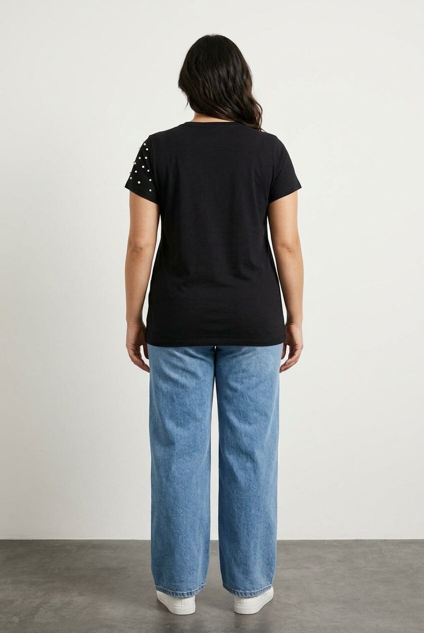 Plus Size Short Sleeve V-Neck Side Slit Beaded Basic T-shirt