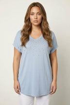 Plus Size Sequin Detailed V-Neck Short Sleeve Blouse