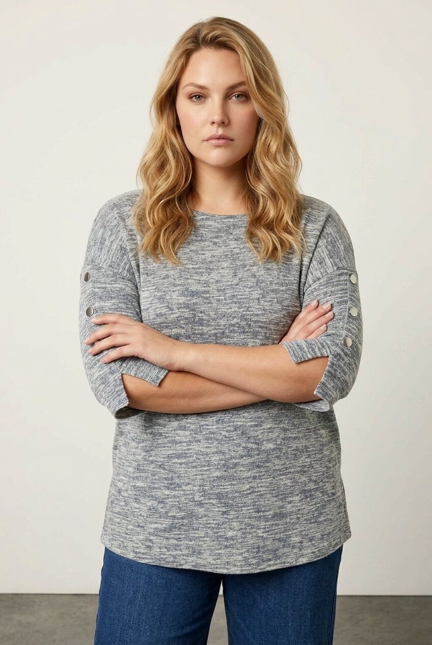 Plus Size Crew Neck 3/4 Sleeve Button Detailed Blouse