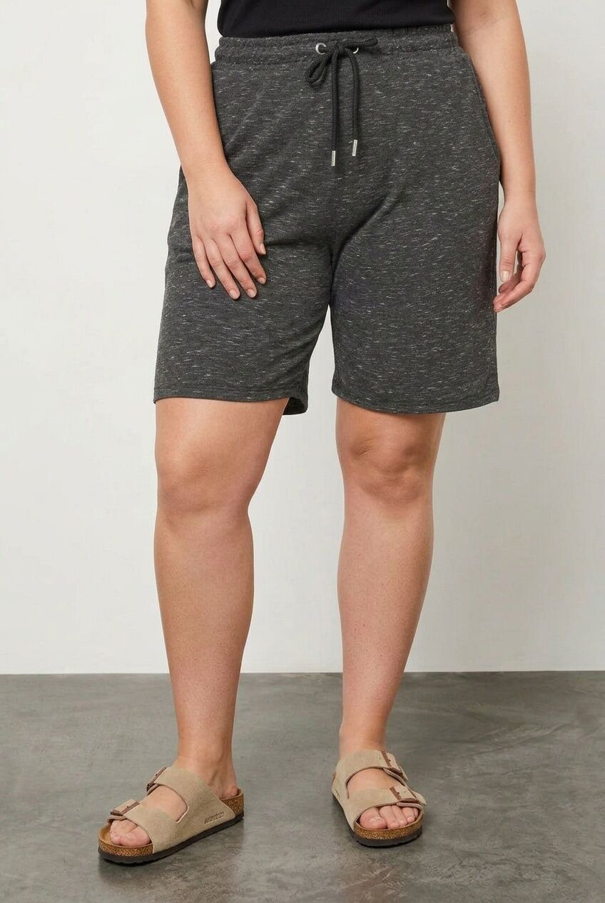 Plus Size Pocketed Drawstring Waist Relaxed Fit Shorts