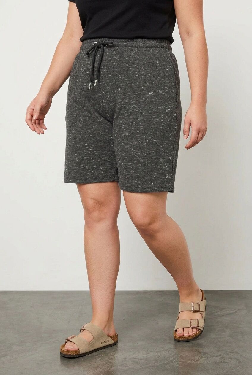 Plus Size Pocketed Drawstring Waist Relaxed Fit Shorts