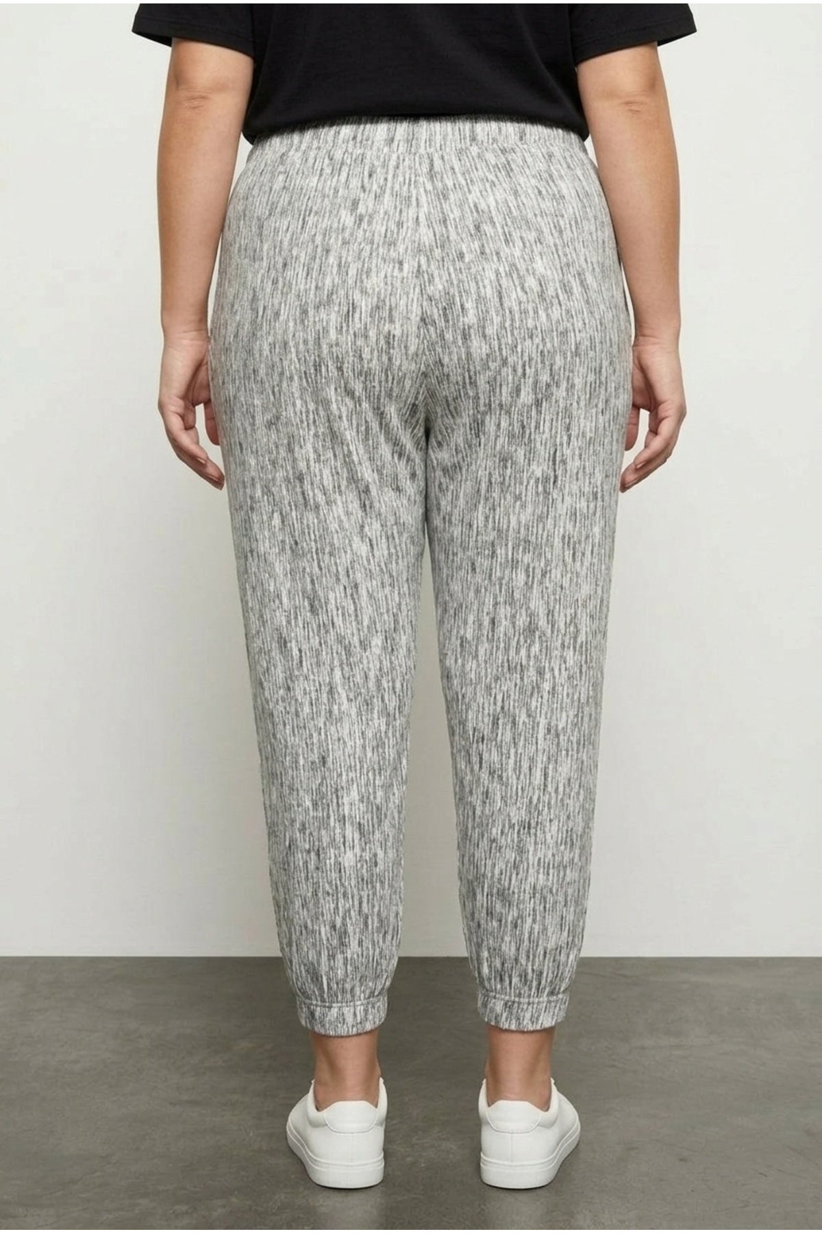 Plus Size Loose Trousers with Elasticated Waist and Cuffs, and Pockets