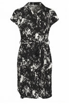 Button-Detailed Sleeveless Patterned Dress
