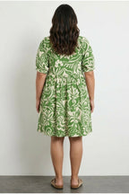 Plus Size Ruched Neck Floral Patterned Mini Dress
