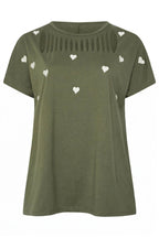 Plus Size Crew Neck Short Sleeve T-shirt with Slash Detail and Stretchy Fabric