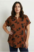 Plus Size V-Neck Short Sleeve Crinkled Fabric Floral Print T-shirt