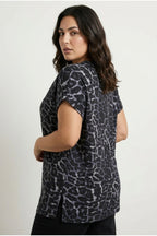 Plus Size Crew Neck Short Sleeve Leopard Print T-shirt