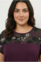Plus Size Crew Neck Short Sleeve Sequin Detailed Blouse