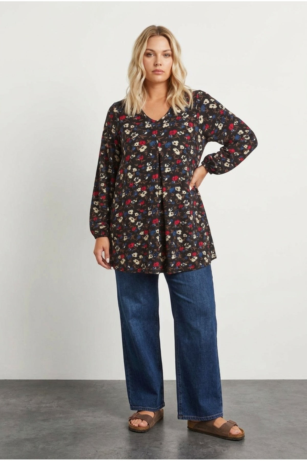 Plus Size Long Sleeve V-Neck Pleated Front Floral Print Blouse