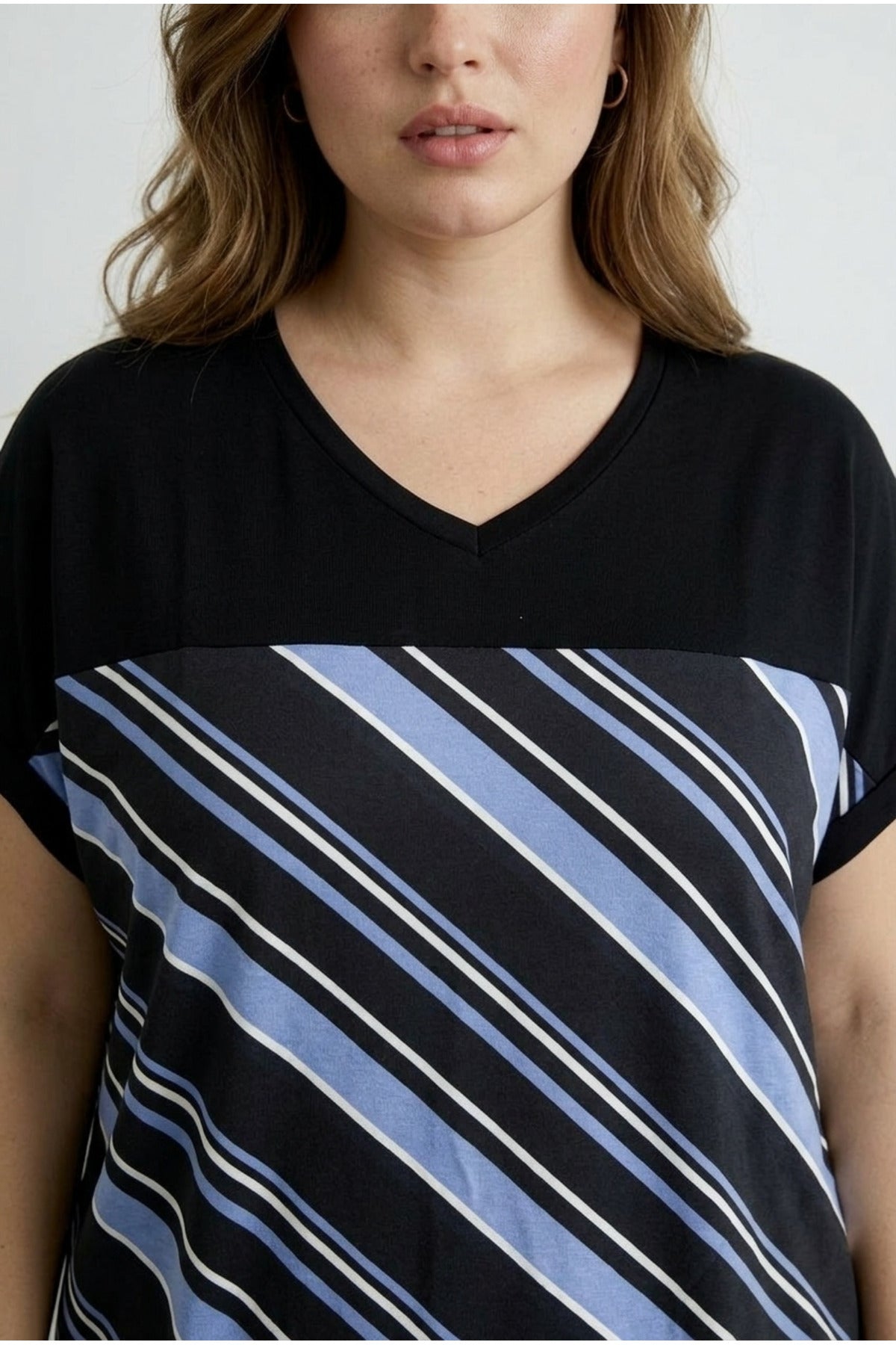 Plus Size V-Neck Short Sleeve Striped Stretchy Fabric T-shirt