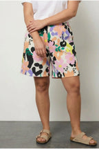 Plus Size Floral Print Elastic Waist Pocketed Shorts