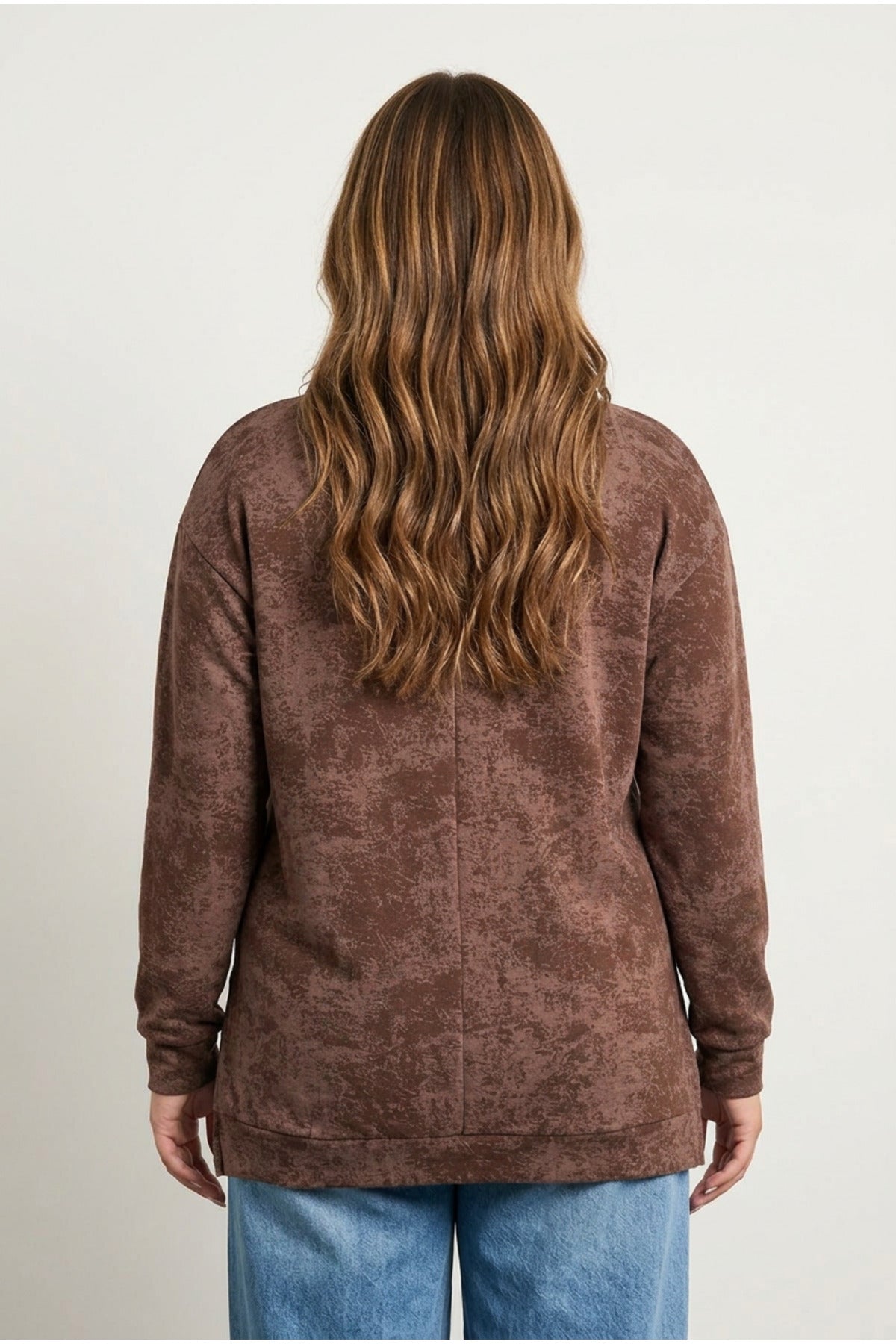 Plus Size Long Sleeve Crew Neck Front Pocket Patterned Sweatshirt