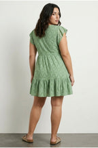 Plus Size V-Neck Sleeveless Lace Patterned Ruffled Sleeves Lined Dress