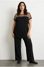 Plus Size Crew Neck Short Sleeve Sheer Leopard Detailed T-shirt
