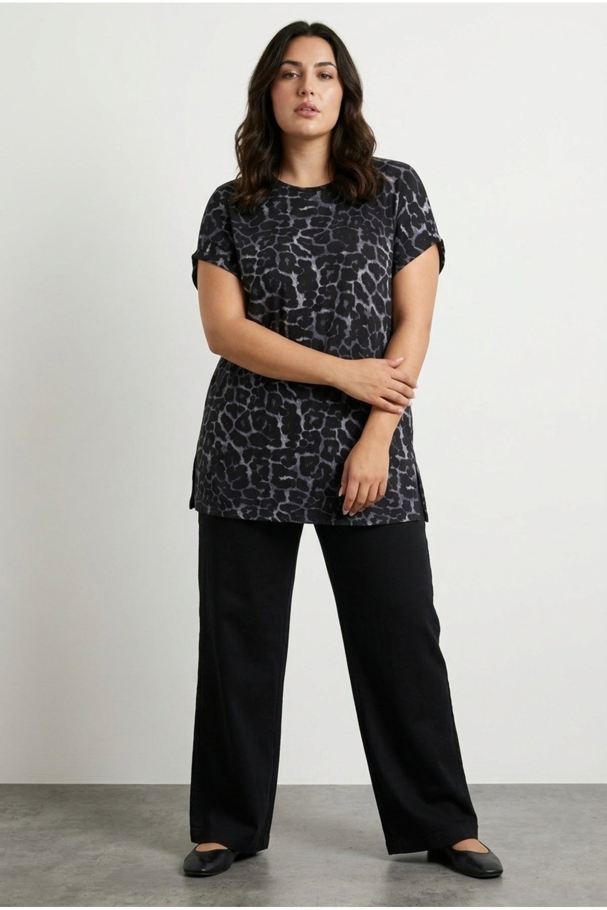 Plus Size Crew Neck Short Sleeve Leopard Print T-shirt
