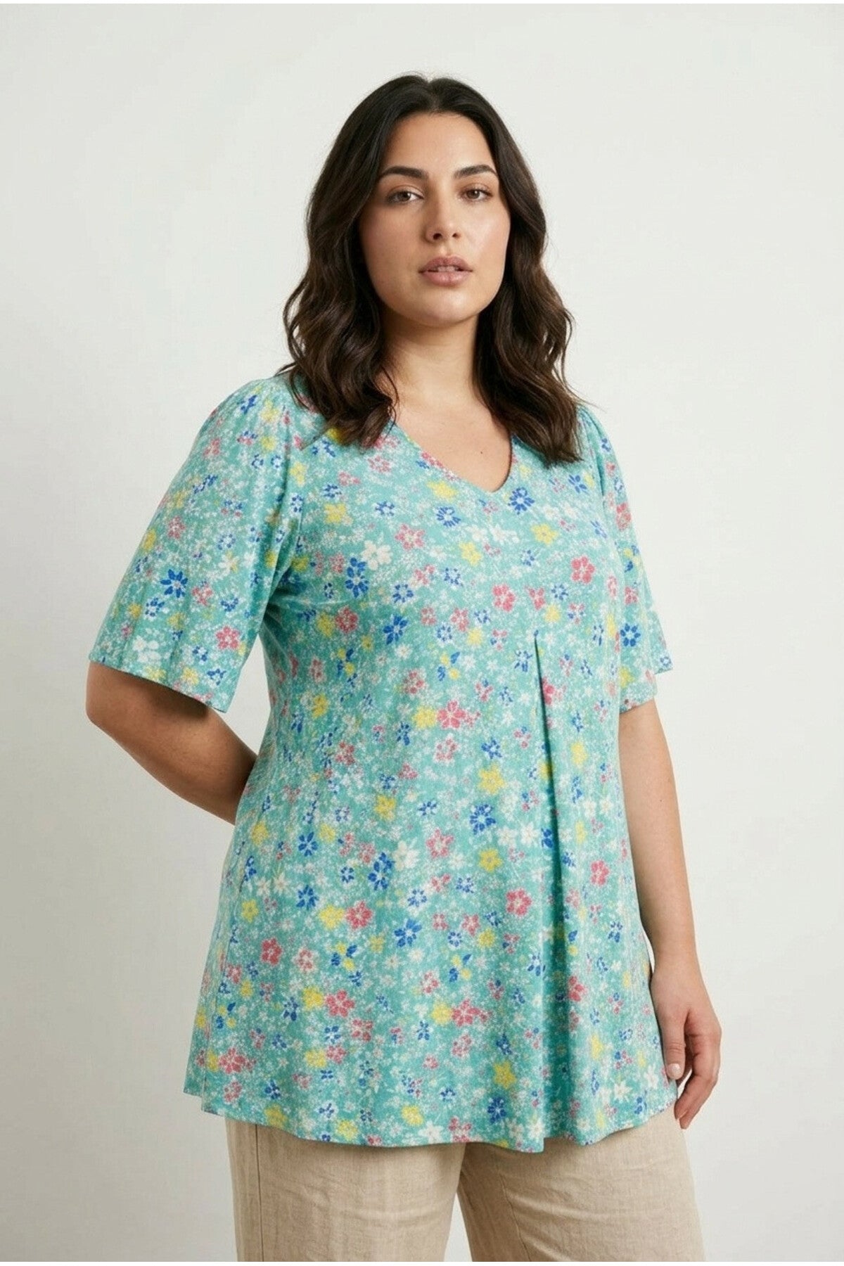 Plus Size V-Neck Short Sleeve Floral Patterned Long T-shirt