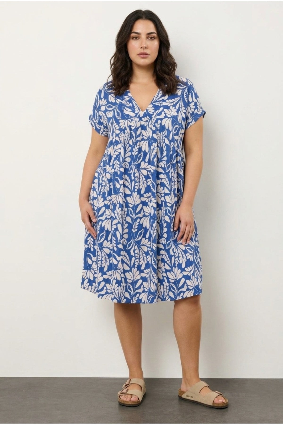 Plus Size V-Neck Short Sleeve Pocketed Floral Print Midi Dress
