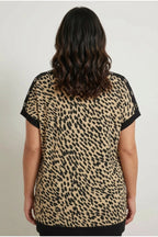 Plus Size Leopard Print Eyelet Detailed T-shirt