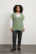 Plus Size V-Neck Short Sleeve Knit Sweater