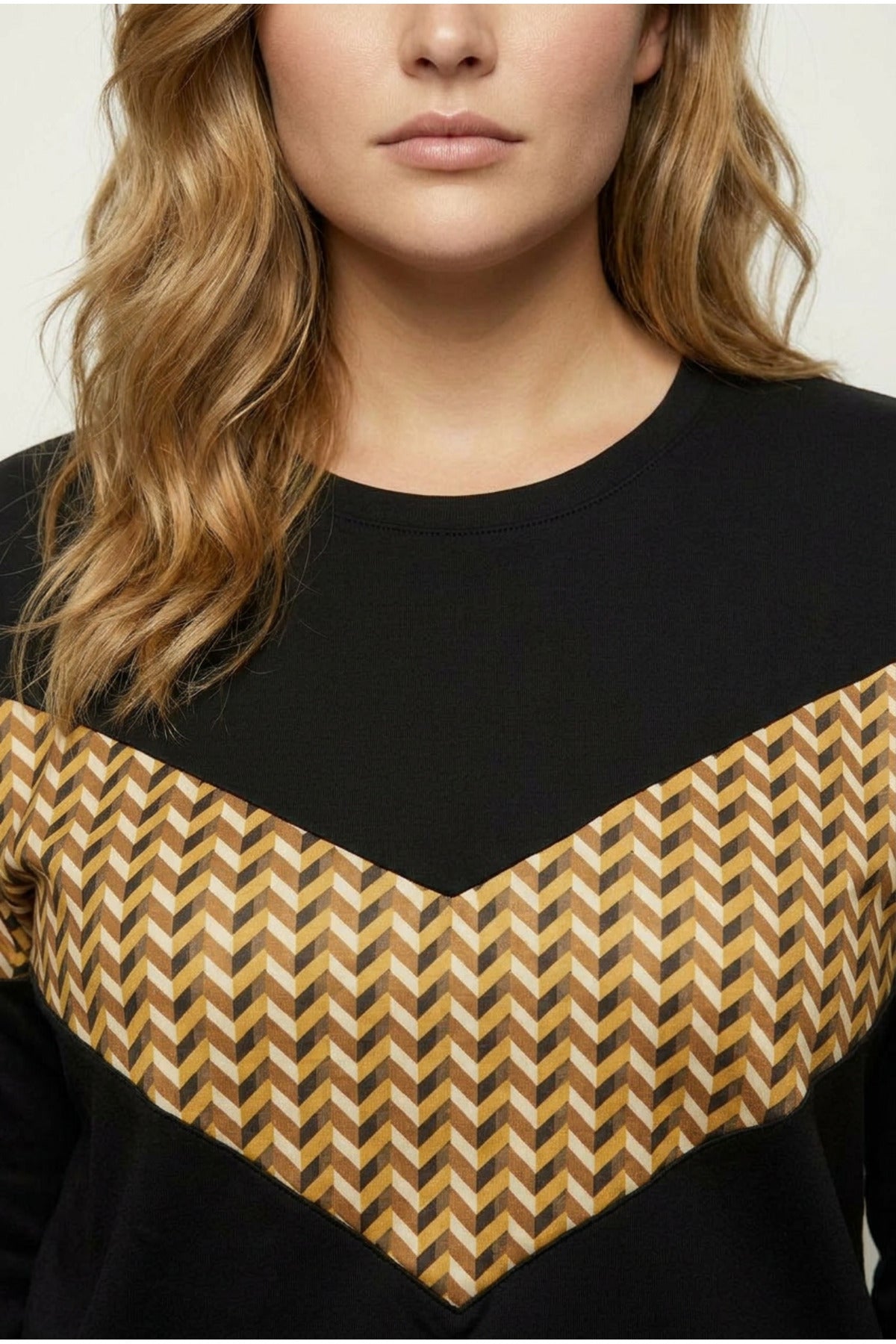 Plus Size Crew Neck Long Sleeve Patterned Sweatshirt