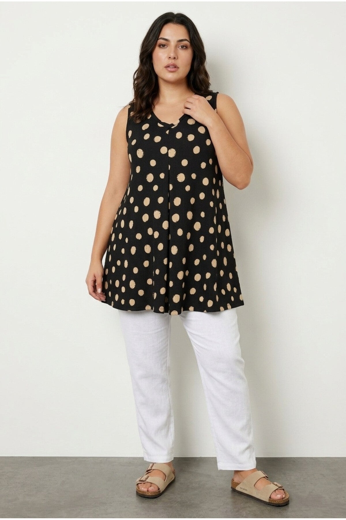 Plus Size V-Neck Sleeveless Polka Dot T-shirt