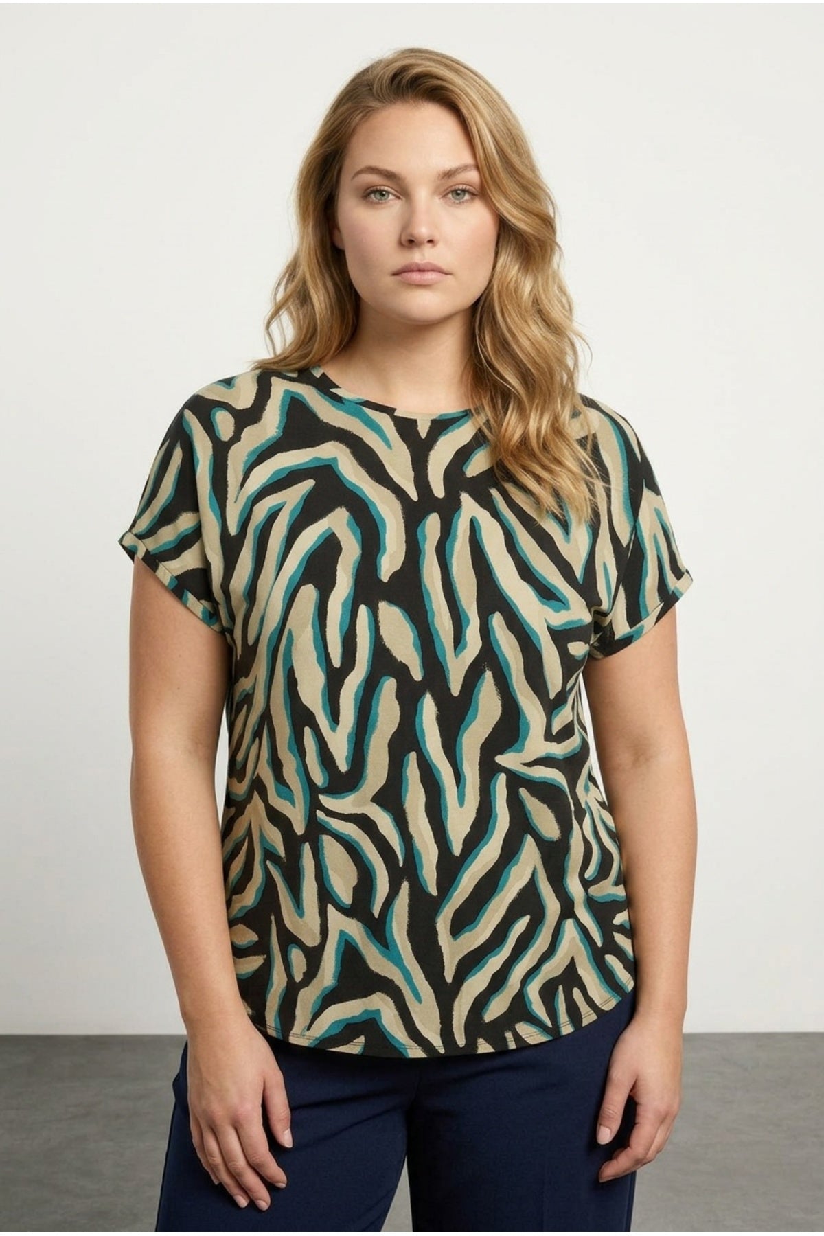 Plus Size Crew Neck Short Sleeve Zebra Print Blouse