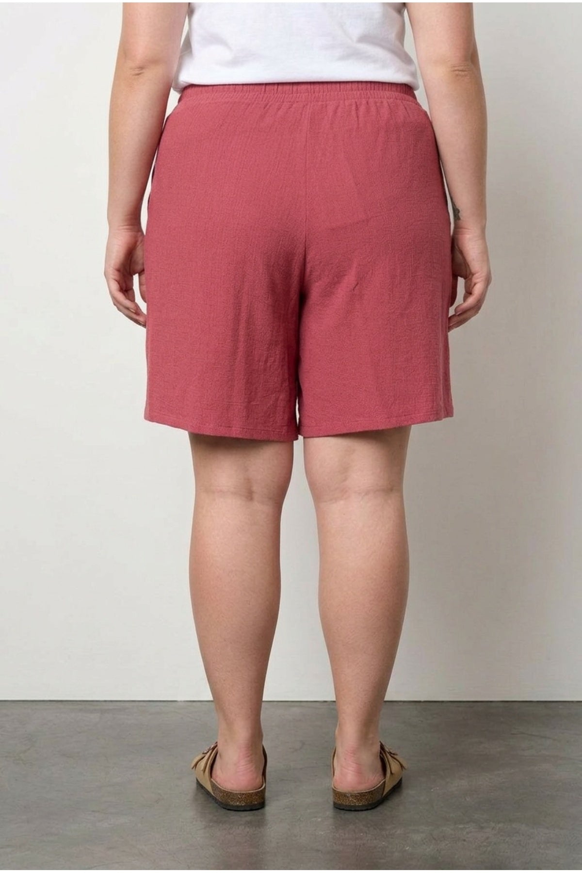 Plus Size Elastic Waist Pocketed Shorts