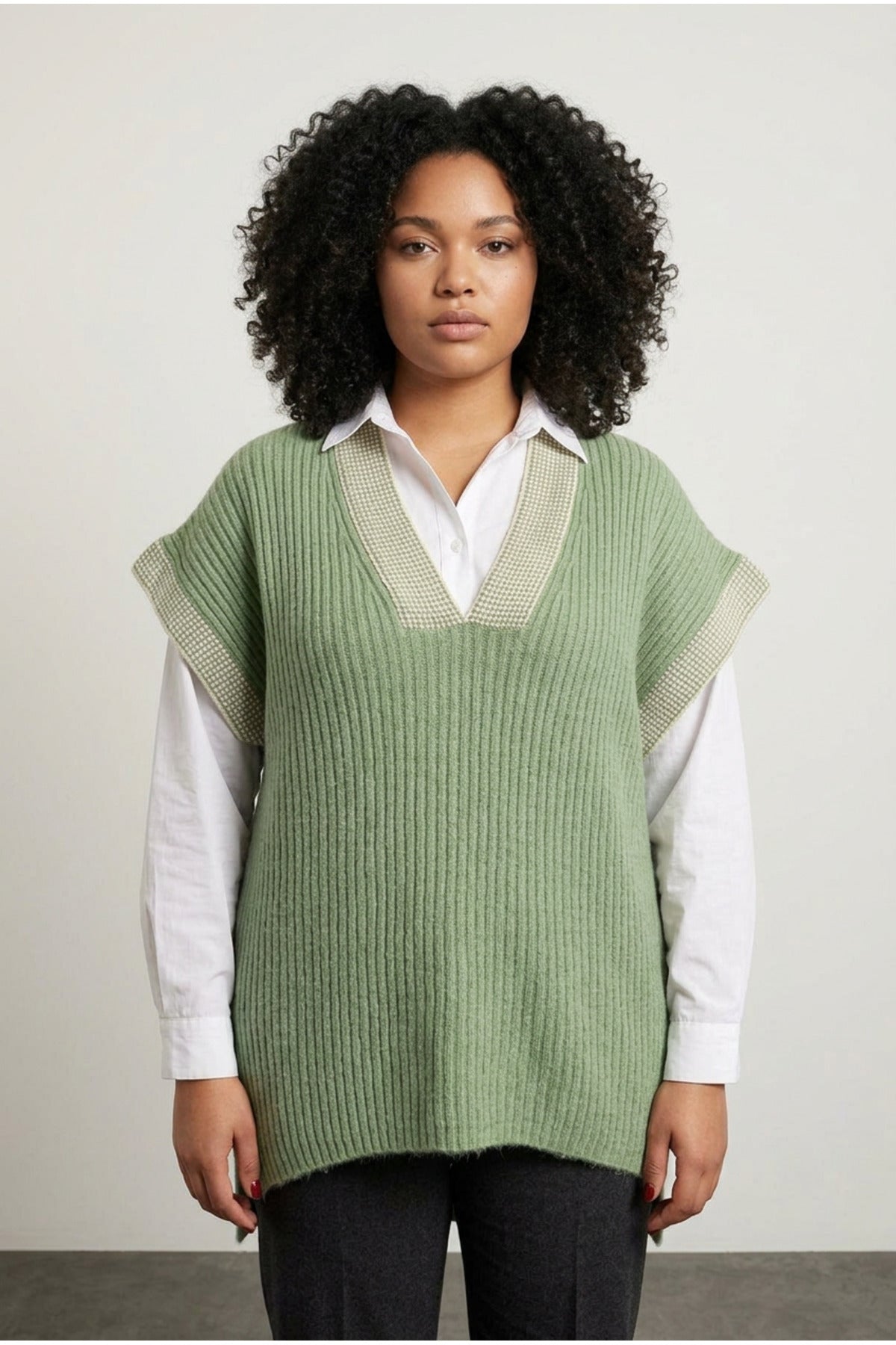 Plus Size V-Neck Short Sleeve Knit Sweater