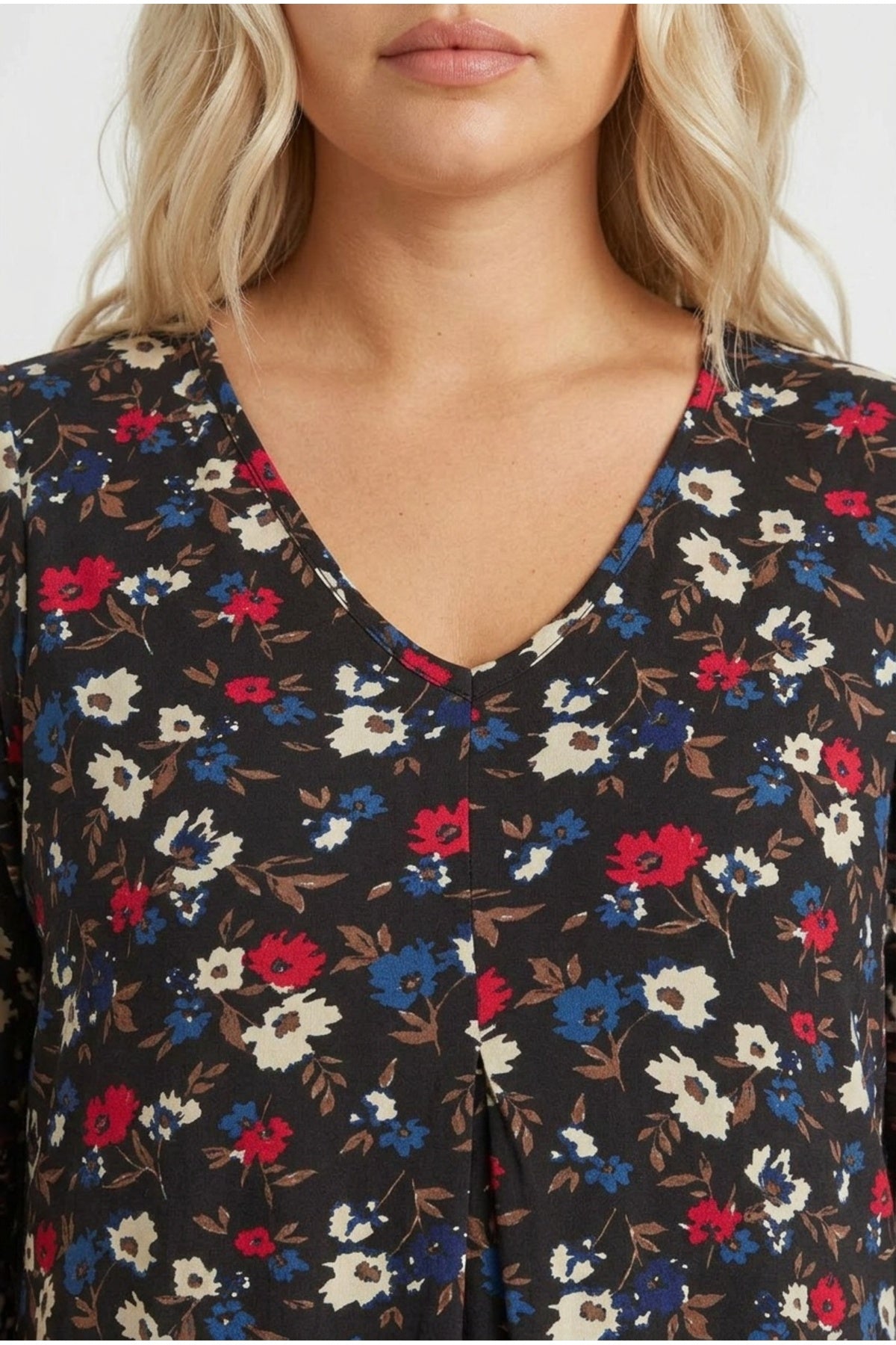 Plus Size Long Sleeve V-Neck Pleated Front Floral Print Blouse