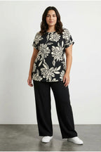 Plus Size Short Sleeve Crew Neck Floral Patterned Blouse