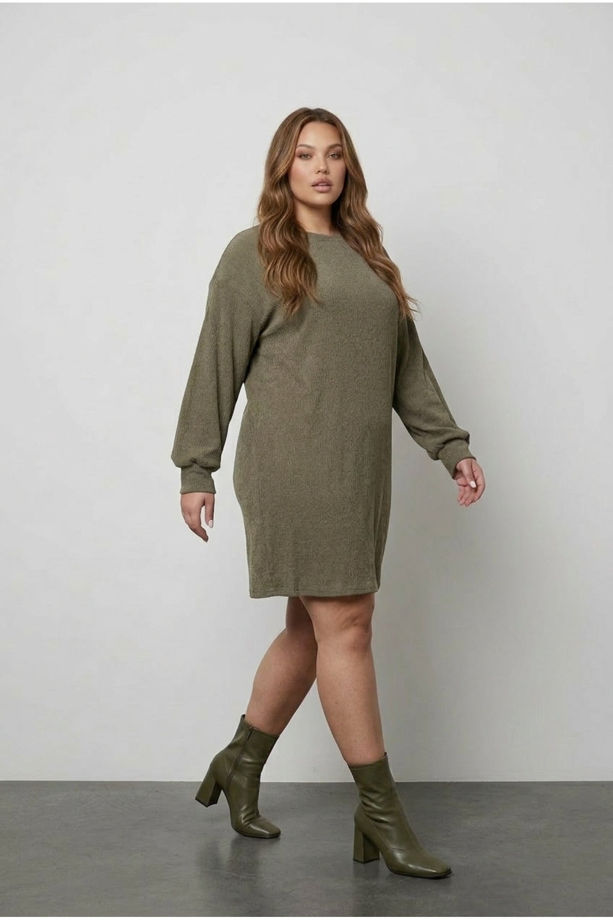 Plus Size Long Sleeve Crew Neck Straight Cut Dress
