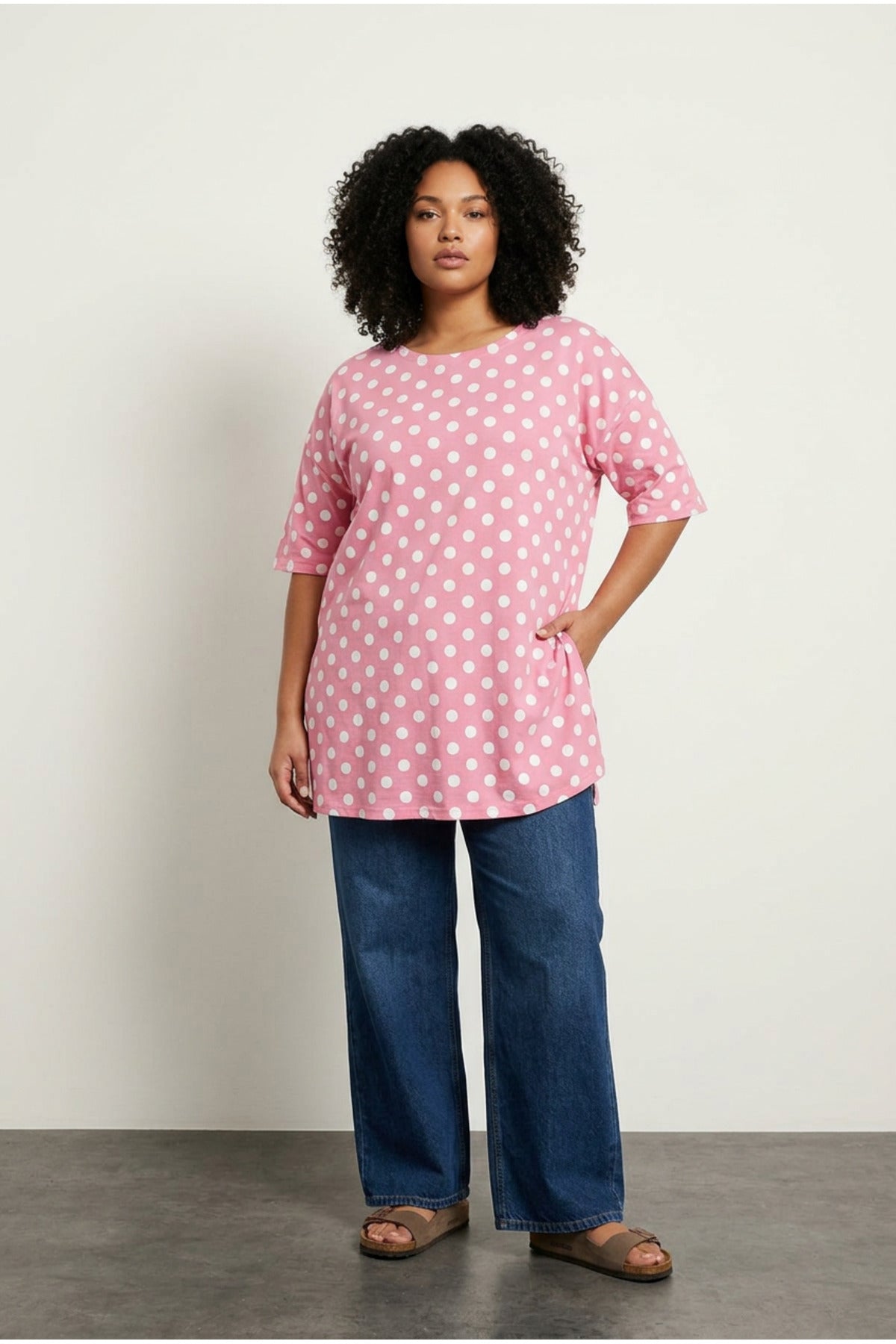 Plus Size Short Sleeve Crew Neck Side Slit Polka Dot Blouse