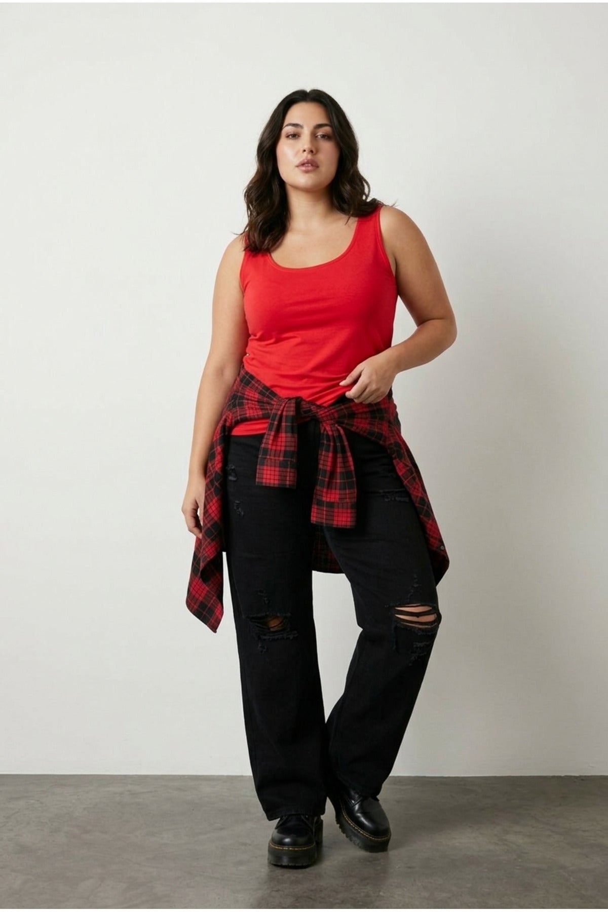 Plus Size Basic Sleeveless Tank Top