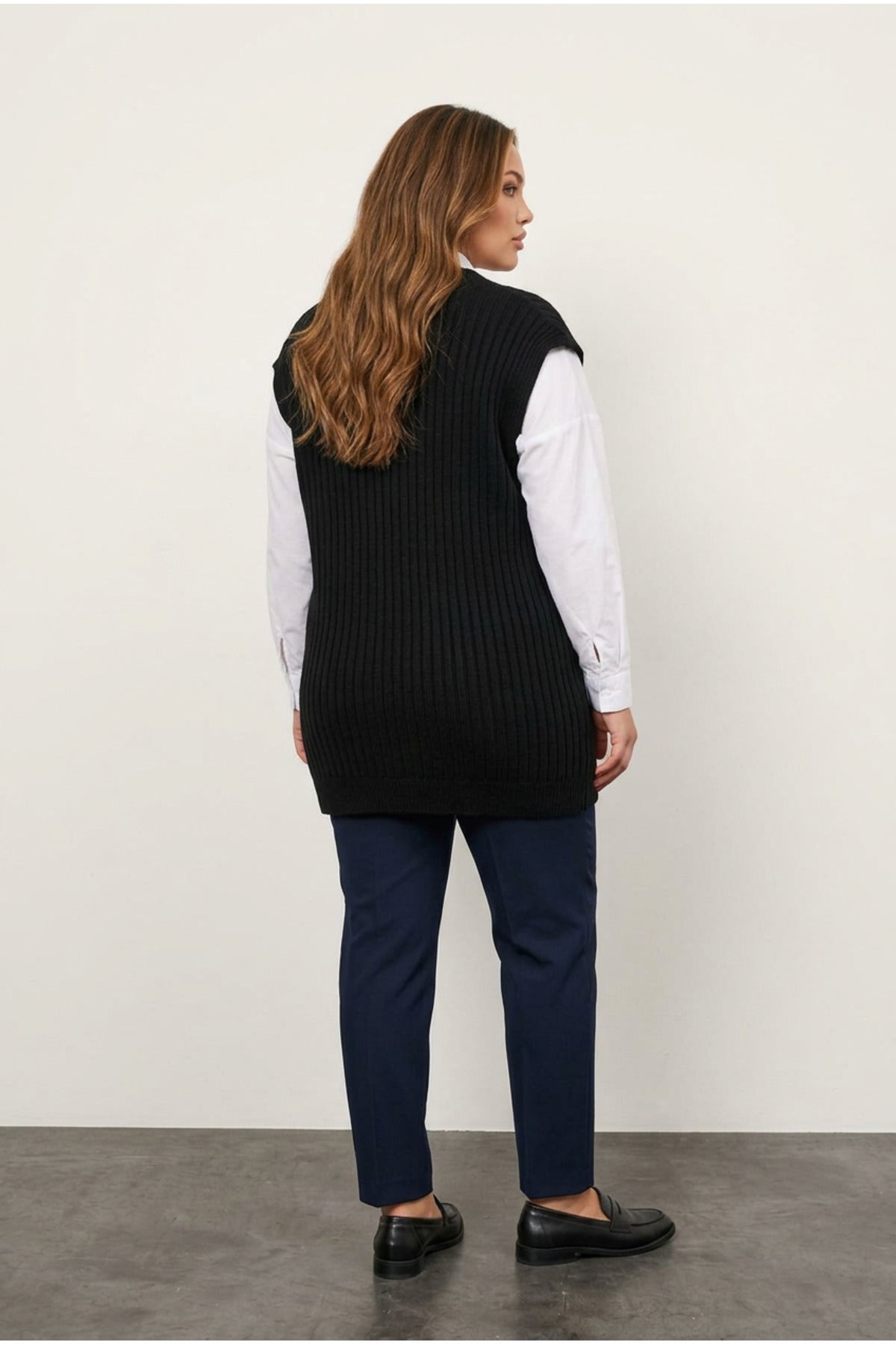 Plus Size V-Neck Short Sleeve Knit Sweater