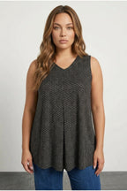 Plus Size Sleeveless V-Neck Patterned Stretchy Blouse