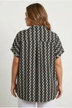 Plus Size Short Sleeve Patterned Shirt