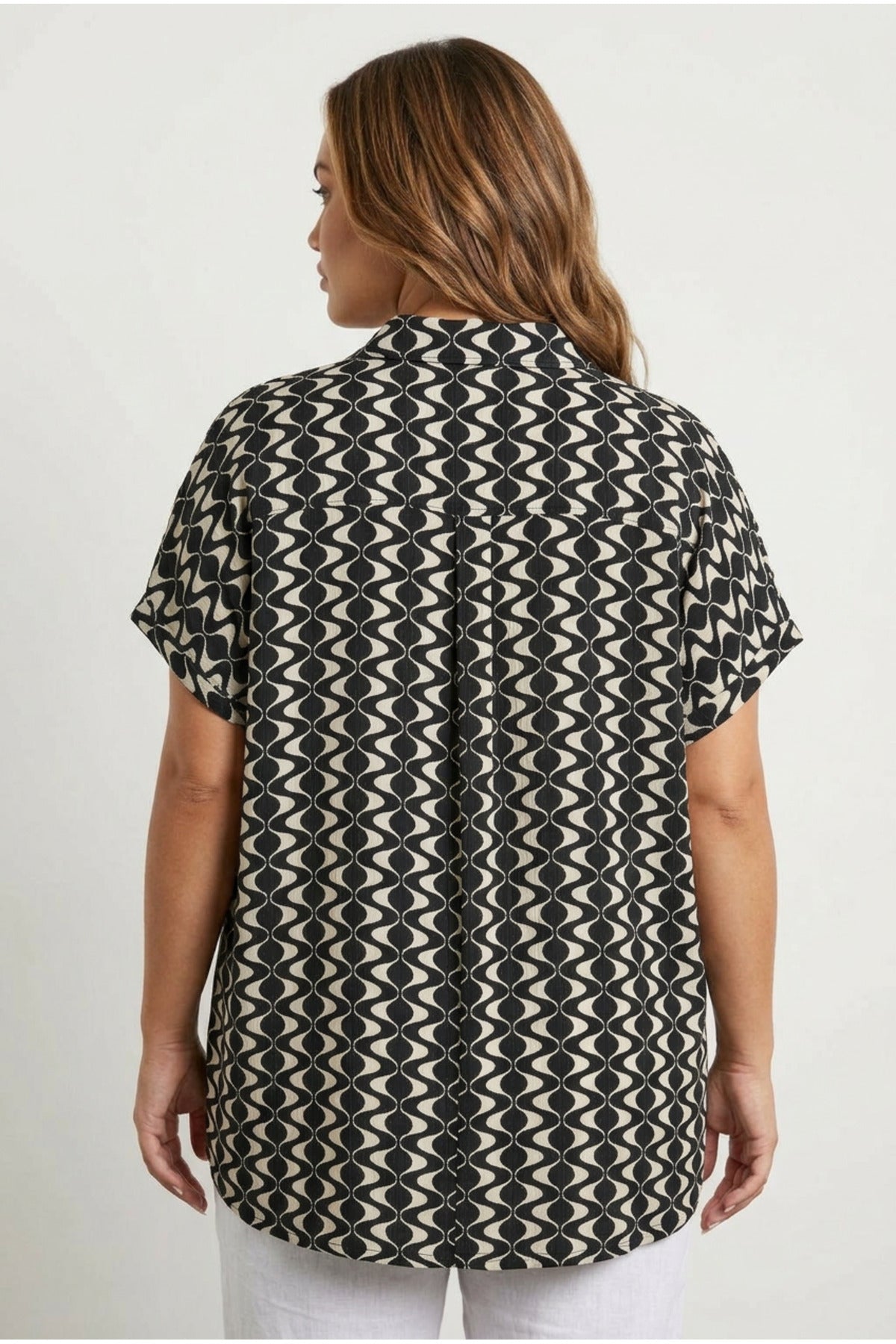 Plus Size Short Sleeve Patterned Shirt