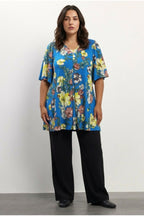 Plus Size Short Sleeve V-Neck Printed T-shirt