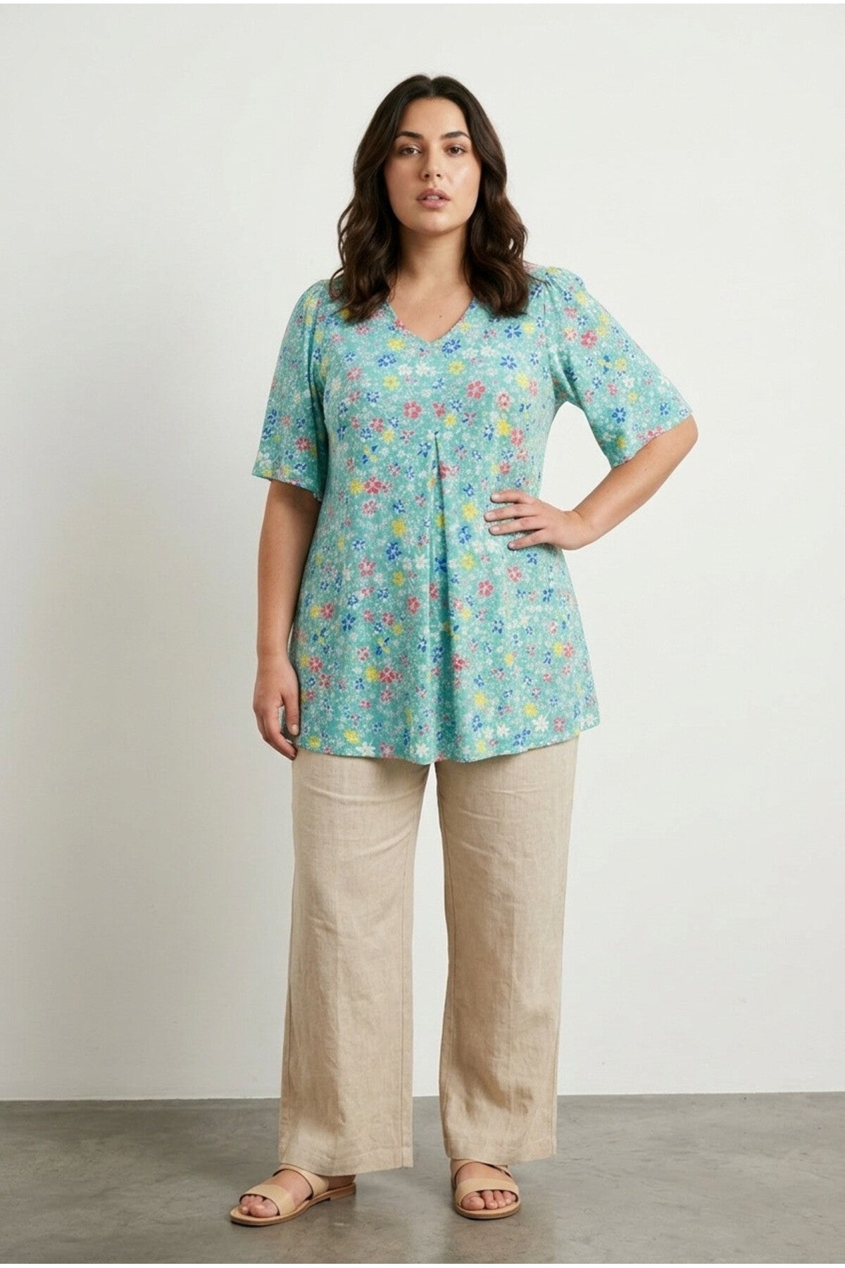 Plus Size V-Neck Short Sleeve Floral Patterned Long T-shirt
