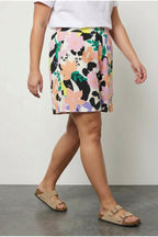 Plus Size Floral Print Elastic Waist Pocketed Shorts