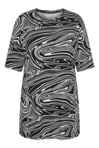 Plus Size Crew Neck Half Sleeve Patterned T-shirt with Slit Detail