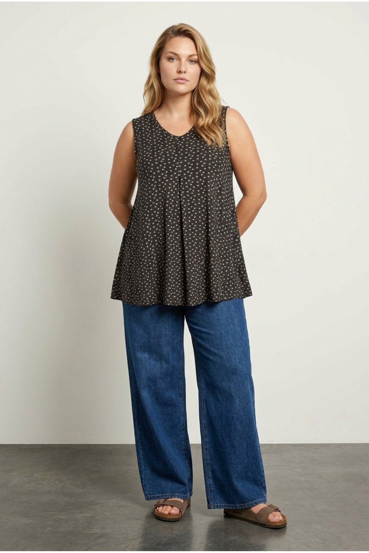 Plus Size V-Neck Sleeveless Star Patterned Blouse